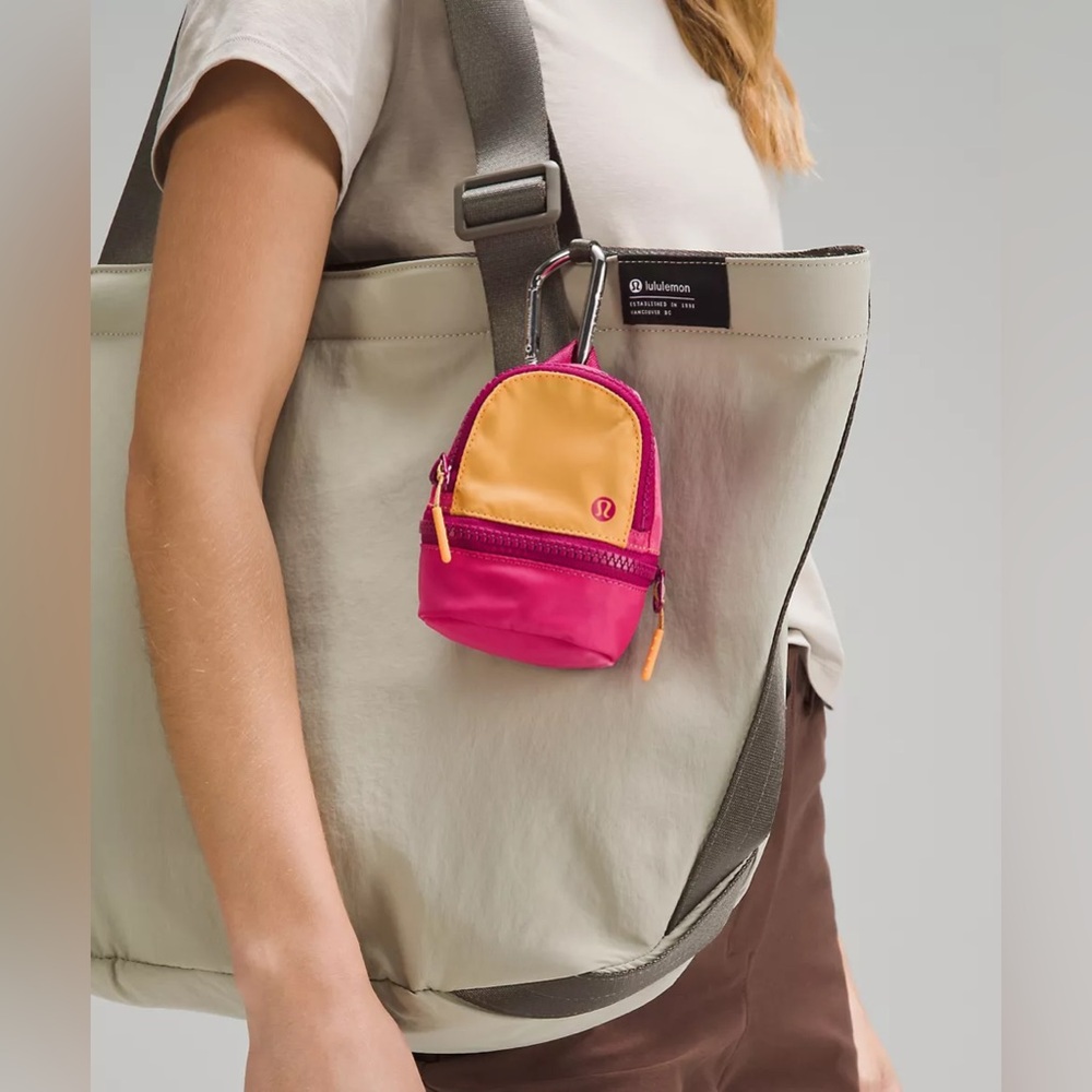 Lululemon City Adventurer Backpack Nano- Mango Dream/Raspberry Coulis/Wild Berry - Picture 5 of 7